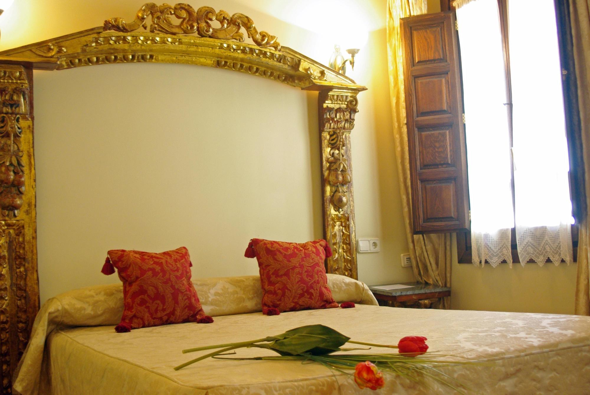 Hotel Alcazar Segovia Room photo