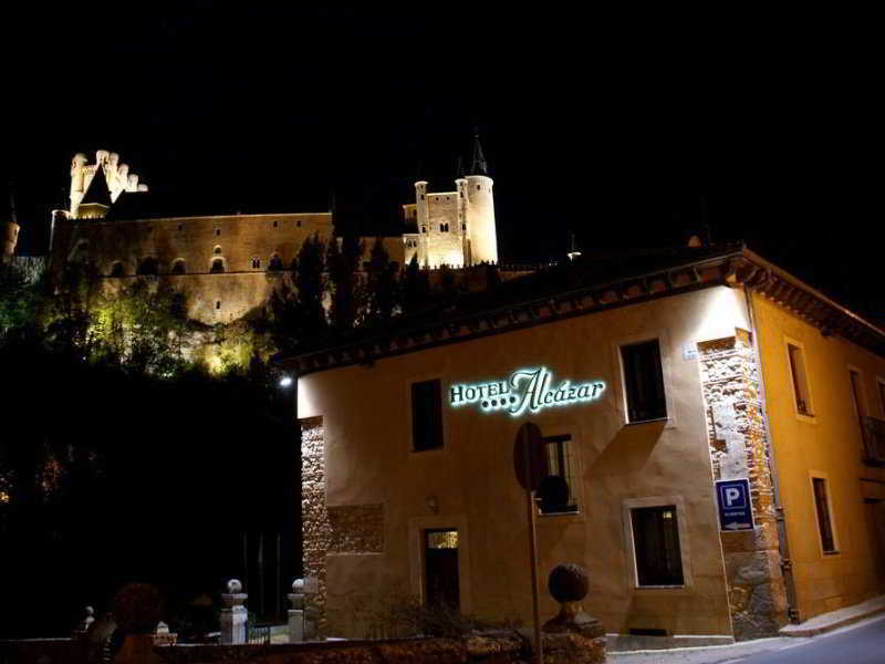 Hotel Alcazar Segovia Exterior photo